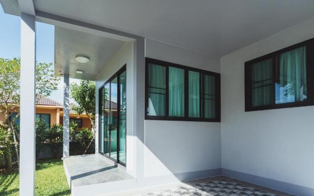 Baan Nern Khao Resort