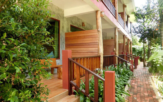 Ban Chom Samed Resort
