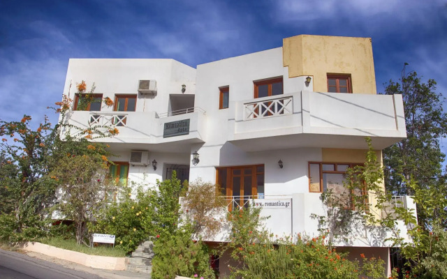 Romantica Hotel Apartments