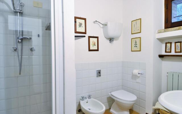 Scenic apartment in Mantignana with shared pool