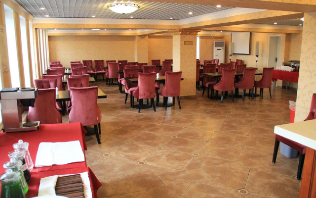 King Parkview Hotel