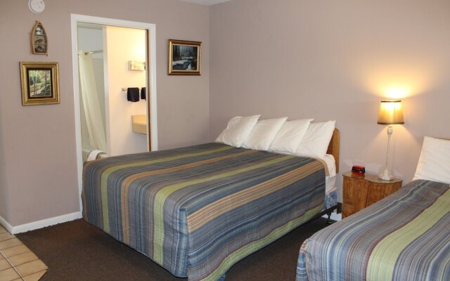 Wapiti Self-Service Lodge