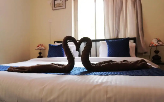 Four Seasons GuestHouse