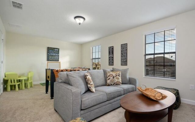 8 Bedrooms House at Champions Gate