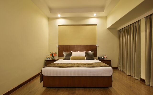 Hotel Express Towers
