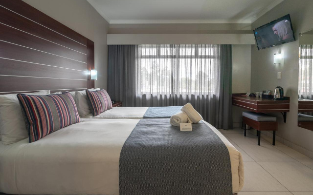 Hotel Savoy and Conference Centre