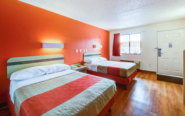 Motel 6 Norfolk, VA