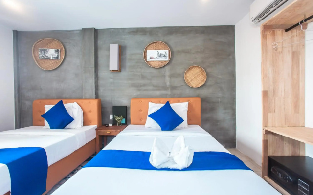 Grand Elevation Hotel