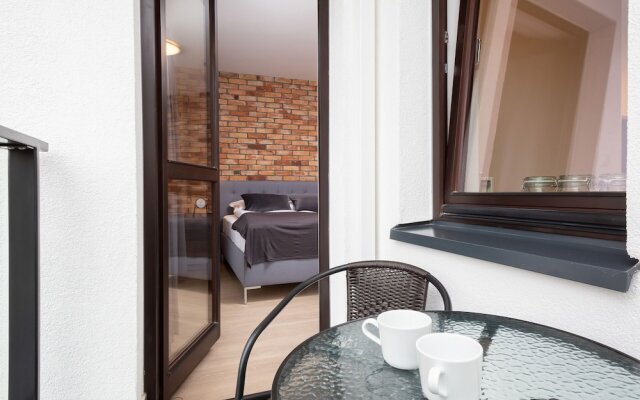 Apartments Warsaw Wolska by Renters