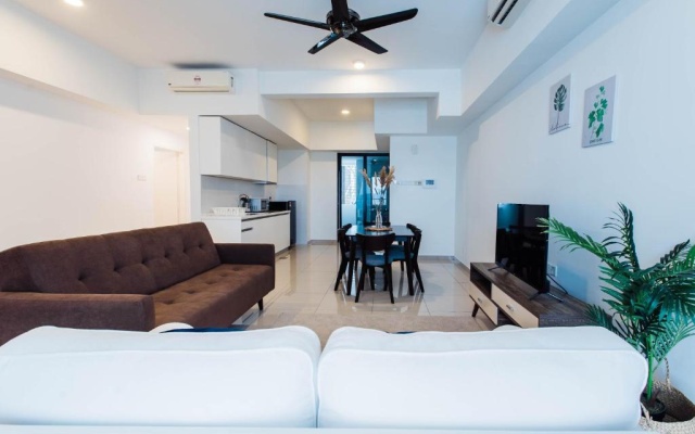 Cozy Homestay with WiFi @Encorp Strand Mall @Alpha IVF – Guest Rooms – Petaling Jaya