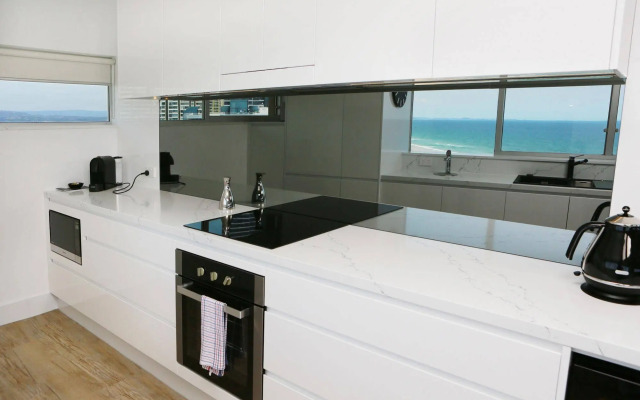 Narrowneck Court