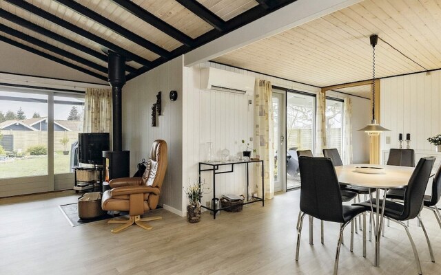 4 Star Holiday Home in Vaeggerlose