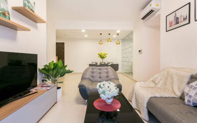 Rivergate Apartment By MM Home
