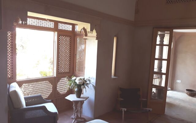 Riad Kbour & Chou