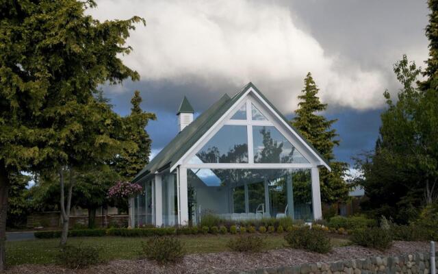 Distinction Te Anau Hotel And Villas