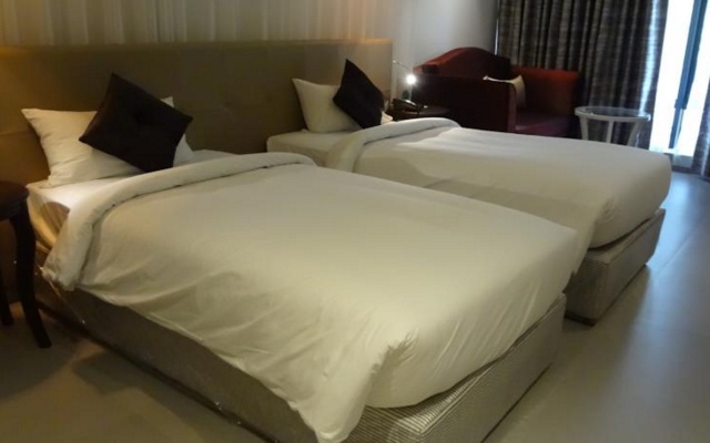 Hotel Satkar Grande – Guest Rooms – Thane
