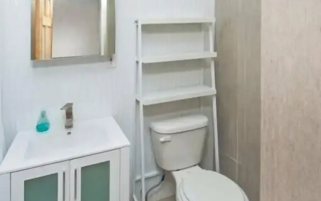 Cozy 2 BR on East Harlem