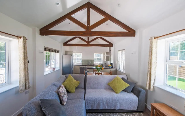 Chestnut Cottage - UK11846