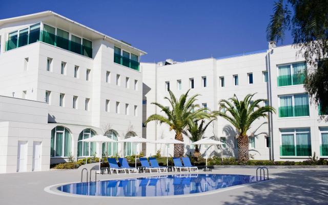 Dragut Point North Hotel