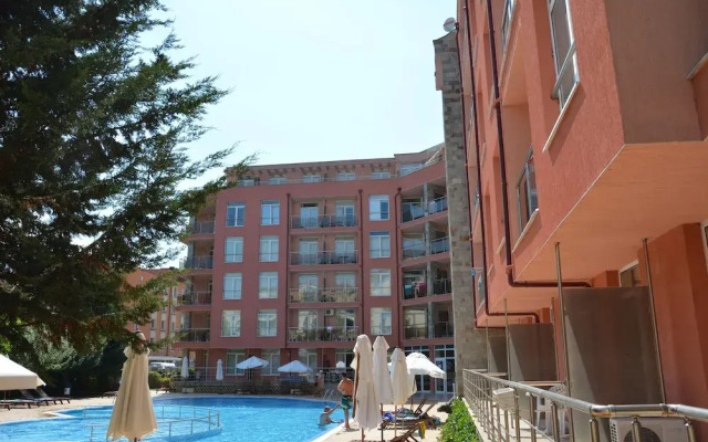 Rainbow 2 Apartments by Sandapart