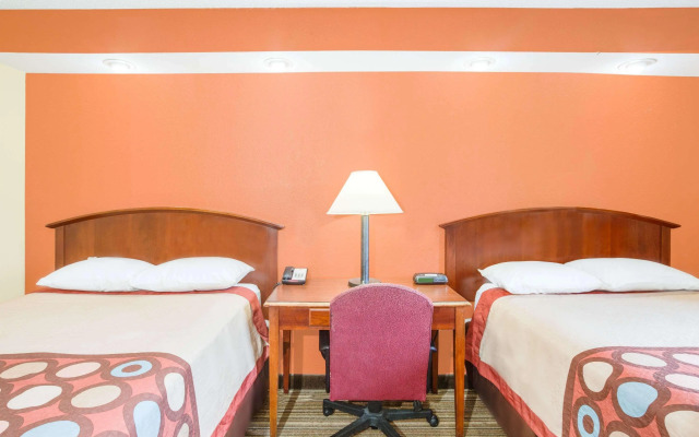 Coastal Inn & Suites - Wilmington, NC