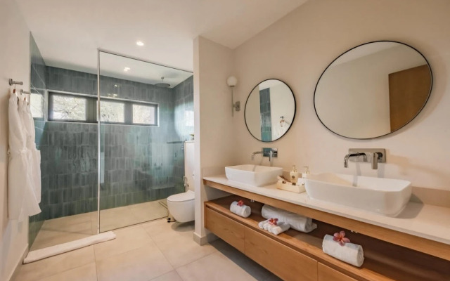 Legend Hill Resort & Spa