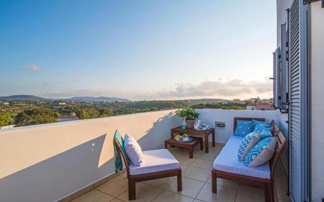 Domus Arch Suites