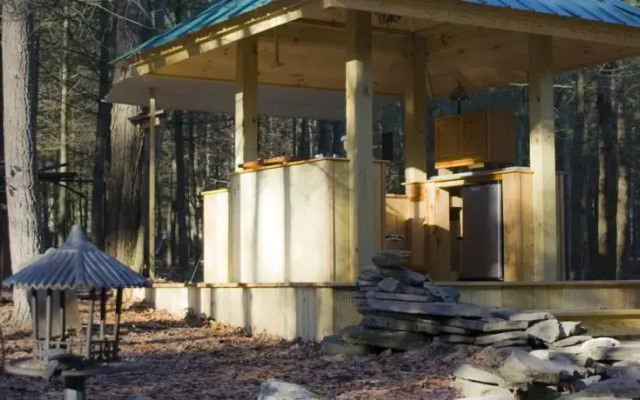 Art Cabin in the Woods