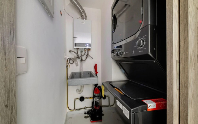 Blueground Ava Rio Rhin in Mexico City