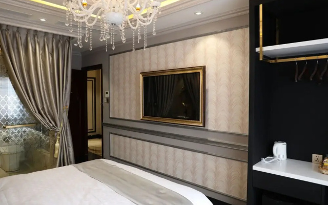 Enjoy Hotel 7