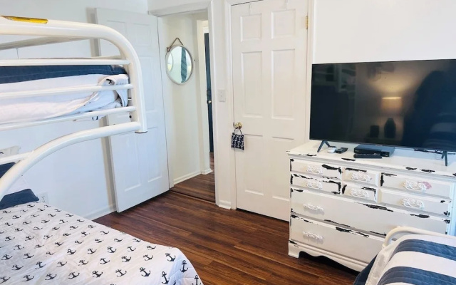 Holden Time 3 Br home by RedAwning