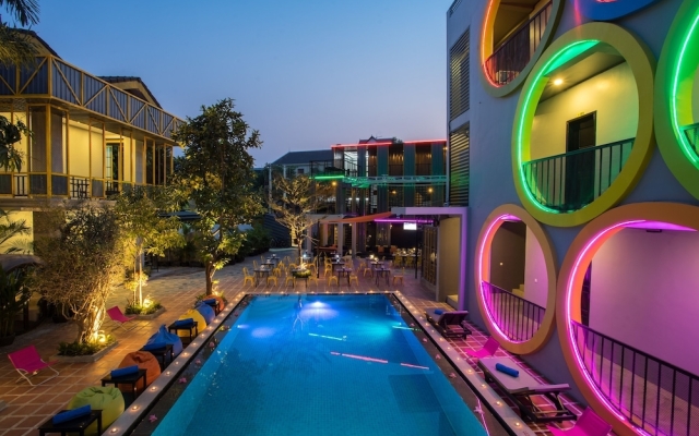 White Rabbit Hostel - Adults Only