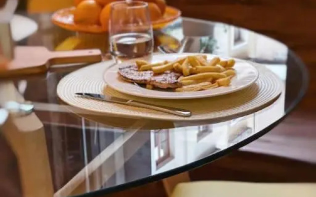 Opera Suite Carmen Studio near Royal Palace