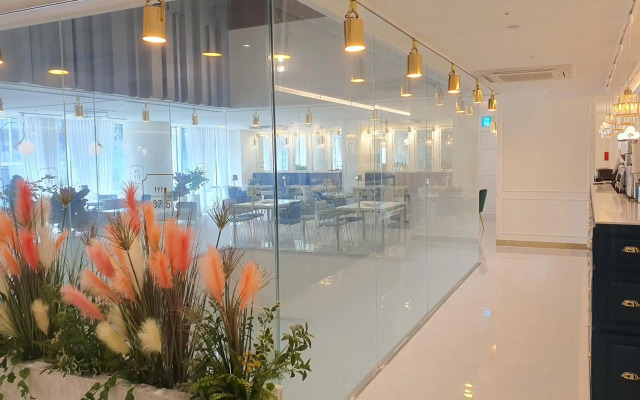 Days Hotel by Wyndham Seoul Myeongdong