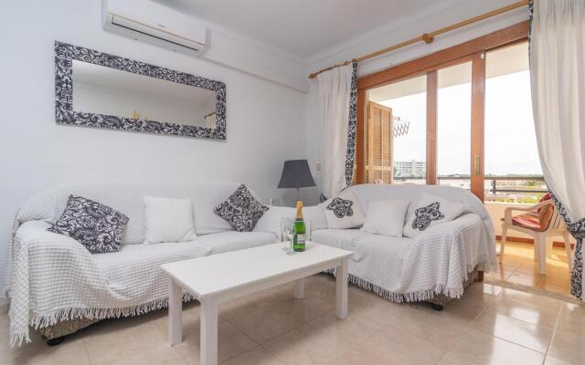 SOL - Nice flat close to the beach and leisure area Free WiFi
