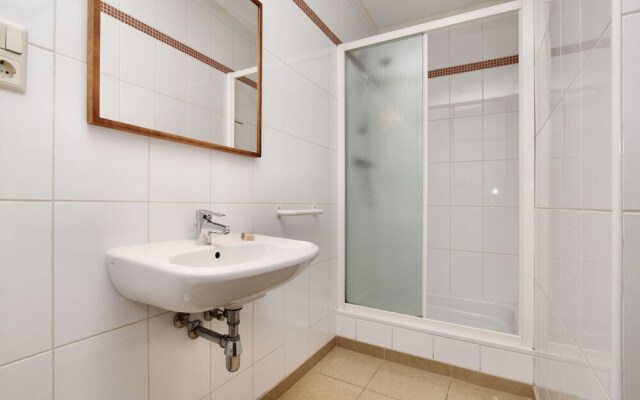 Beautiful, Authentic Group House With Modern Amenities in Mondain Spa