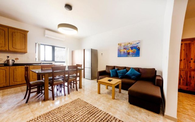 Central 3 Bedroom Entire Apartment Msida
