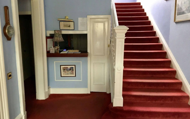 Dorstan House