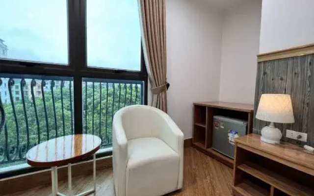 4M2 Hotel