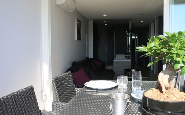Residence port Ambonne by Nateve