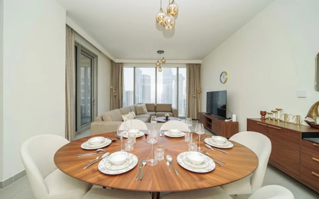 PVH - Opulent 2BR in Forte Tower 1