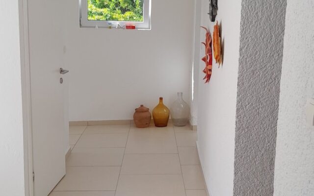 Detached House Miketa