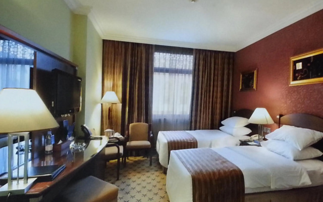 Leader Al Muna Kareem Hotel