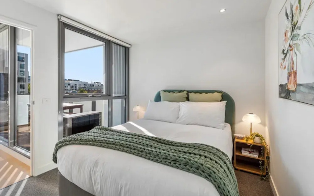 Collingwood Cool 2-bed, Balcony, Gym, Rooftop
