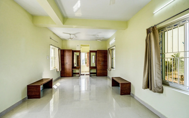 Capital O 86823 Hotel Subhadarsan