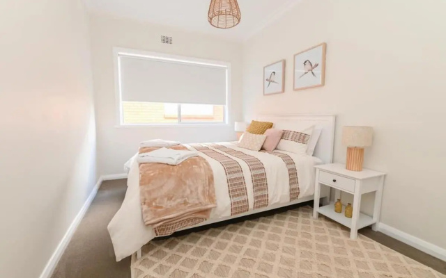 Nile Cottage Cosy & Convenient, Close to CBD – Guest Rooms – Orange