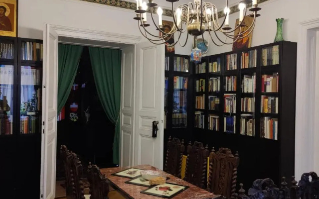 B&B near Castle