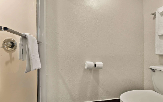 Quality Inn Memphis Northeast near I-40