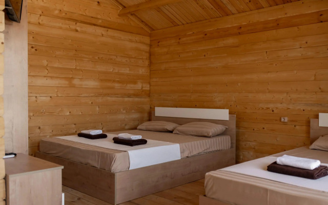 Поляна (Алахадзы)