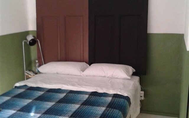 Stayinn Barefoot Condesa - Hostel